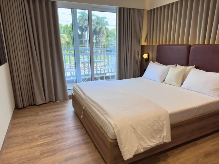 airbnb bandra west