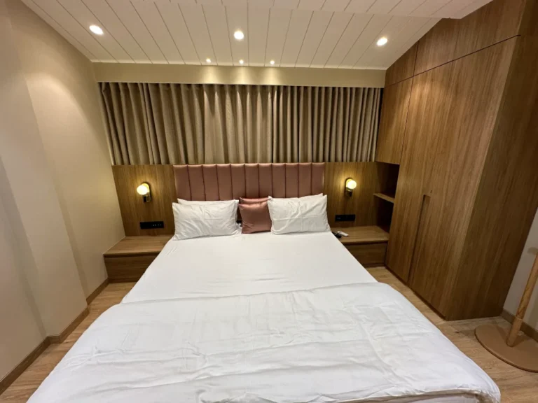 hotel apartment in mumbai