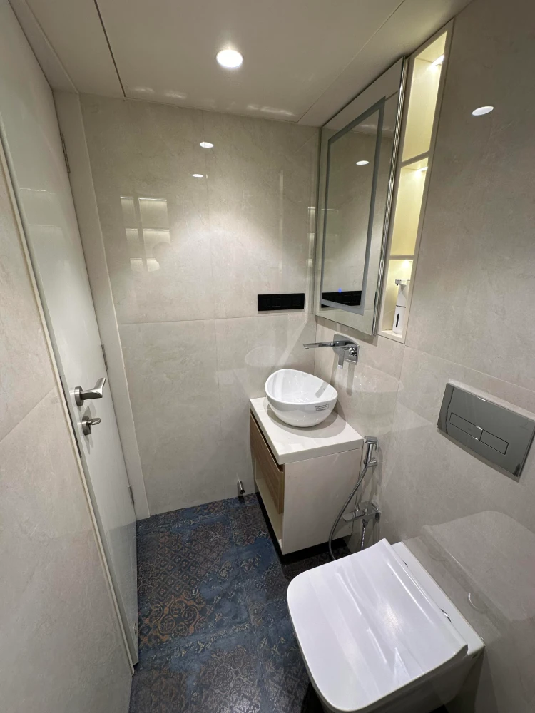 luxury studio apartment near BKC, Mumbai